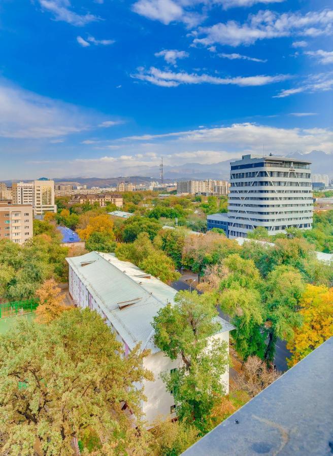 "Asaapart" Lamiya Apartment Almaty Luaran gambar